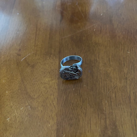 Ring - Picture 4 of 8